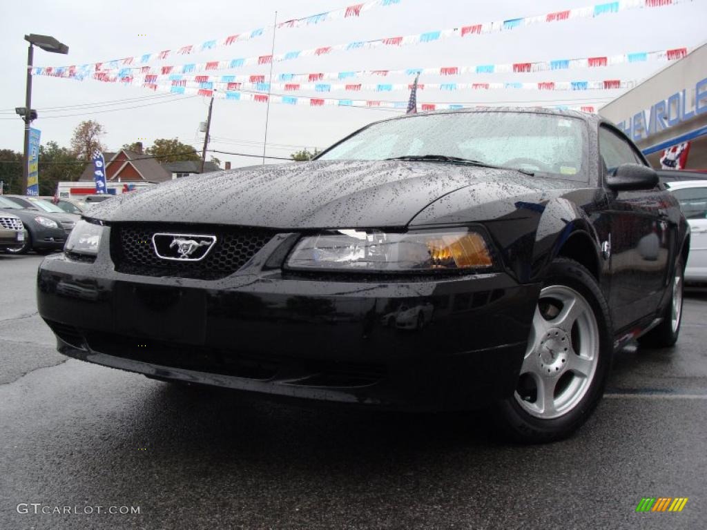 2004 Black Ford Mustang V6 Coupe 37532423 Gtcarlot Com