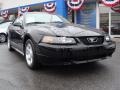 Black - Mustang V6 Coupe Photo No. 3