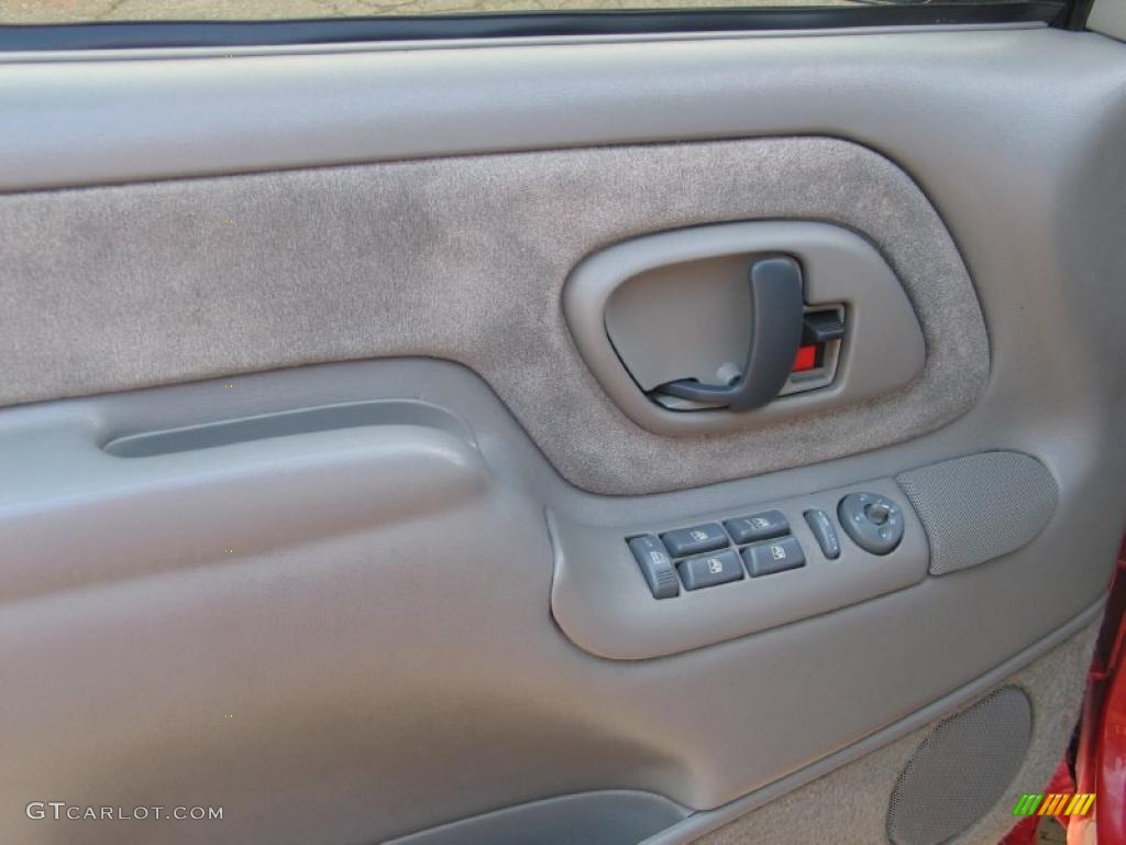 1999 Tahoe LS 4x4 - Victory Red / Gray photo #7
