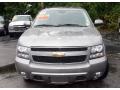 Greystone Metallic - Suburban LT 4x4 Photo No. 2