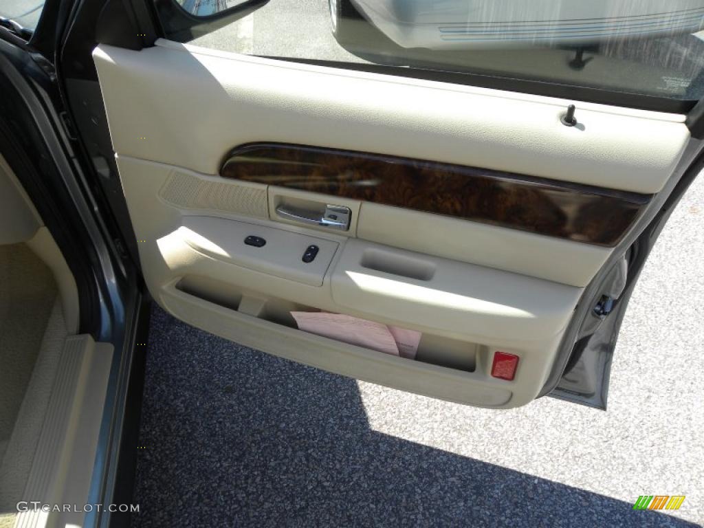 2006 Grand Marquis GS - Light Tundra Metallic / Light Camel photo #9