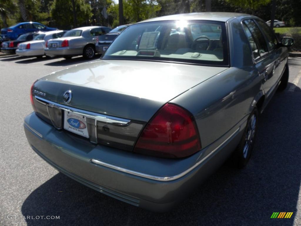 2006 Grand Marquis GS - Light Tundra Metallic / Light Camel photo #13