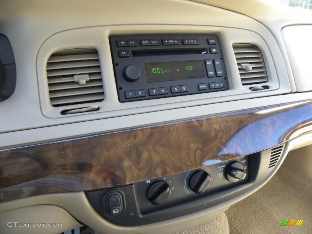 2006 Grand Marquis GS - Light Tundra Metallic / Light Camel photo #19