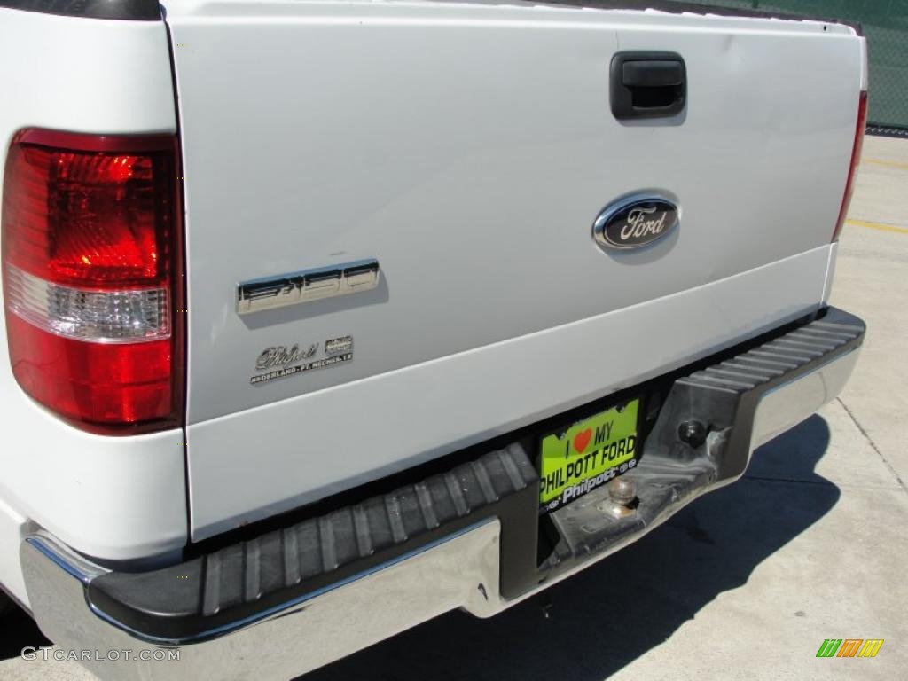 2006 F150 XLT SuperCrew - Oxford White / Medium/Dark Flint photo #21