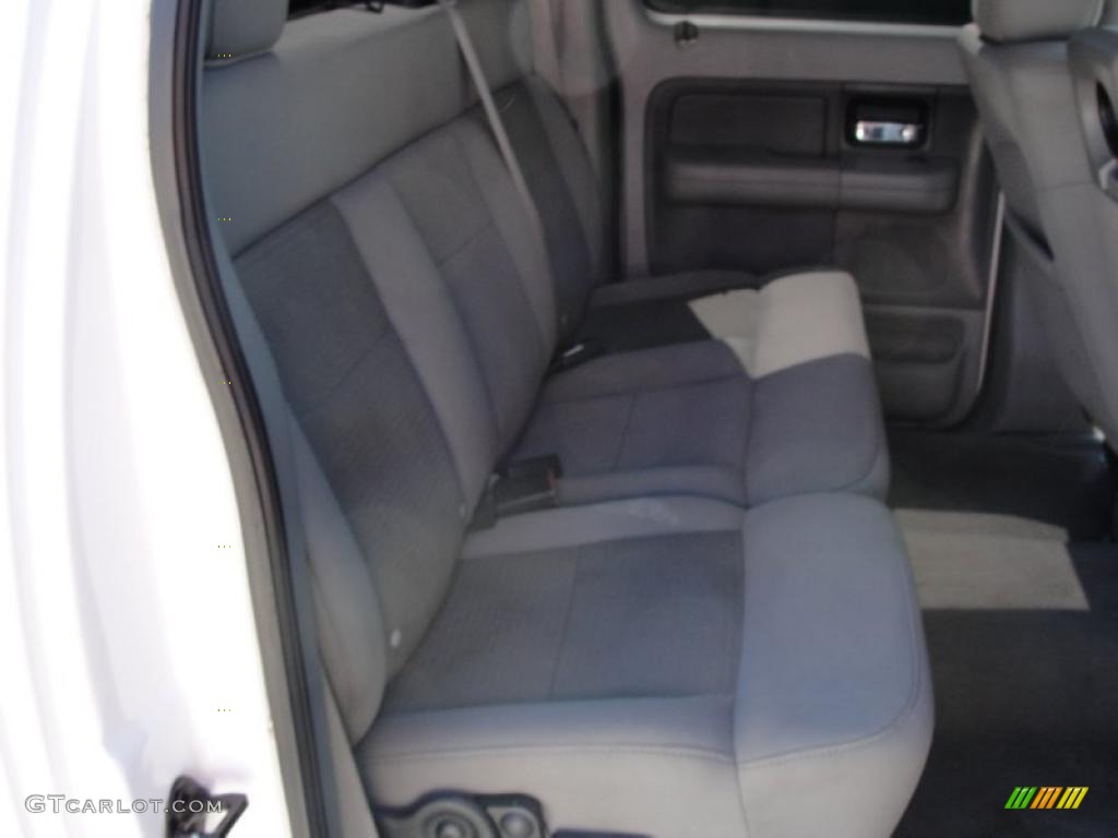 2006 F150 XLT SuperCrew - Oxford White / Medium/Dark Flint photo #28