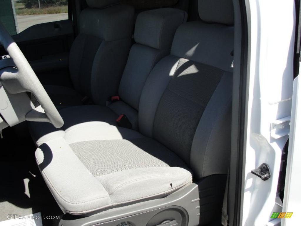 2006 F150 XLT SuperCrew - Oxford White / Medium/Dark Flint photo #33