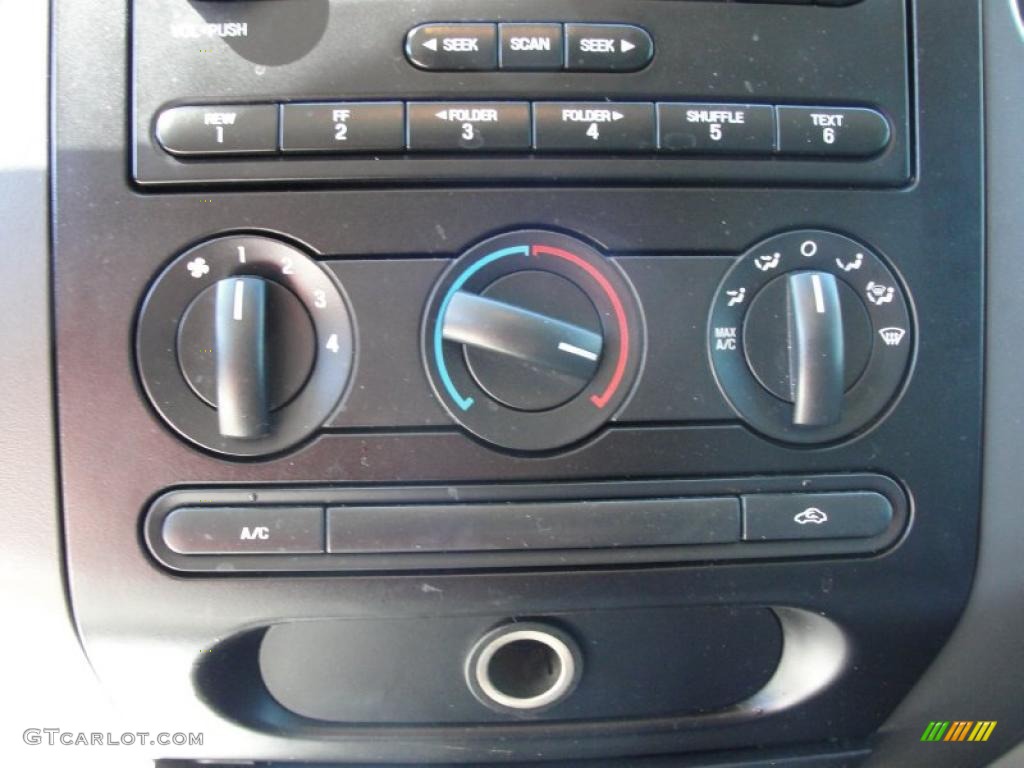 2006 F150 XLT SuperCrew - Oxford White / Medium/Dark Flint photo #38