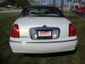 2002 White Pearlescent Metallic Lincoln Town Car Cartier  photo #5