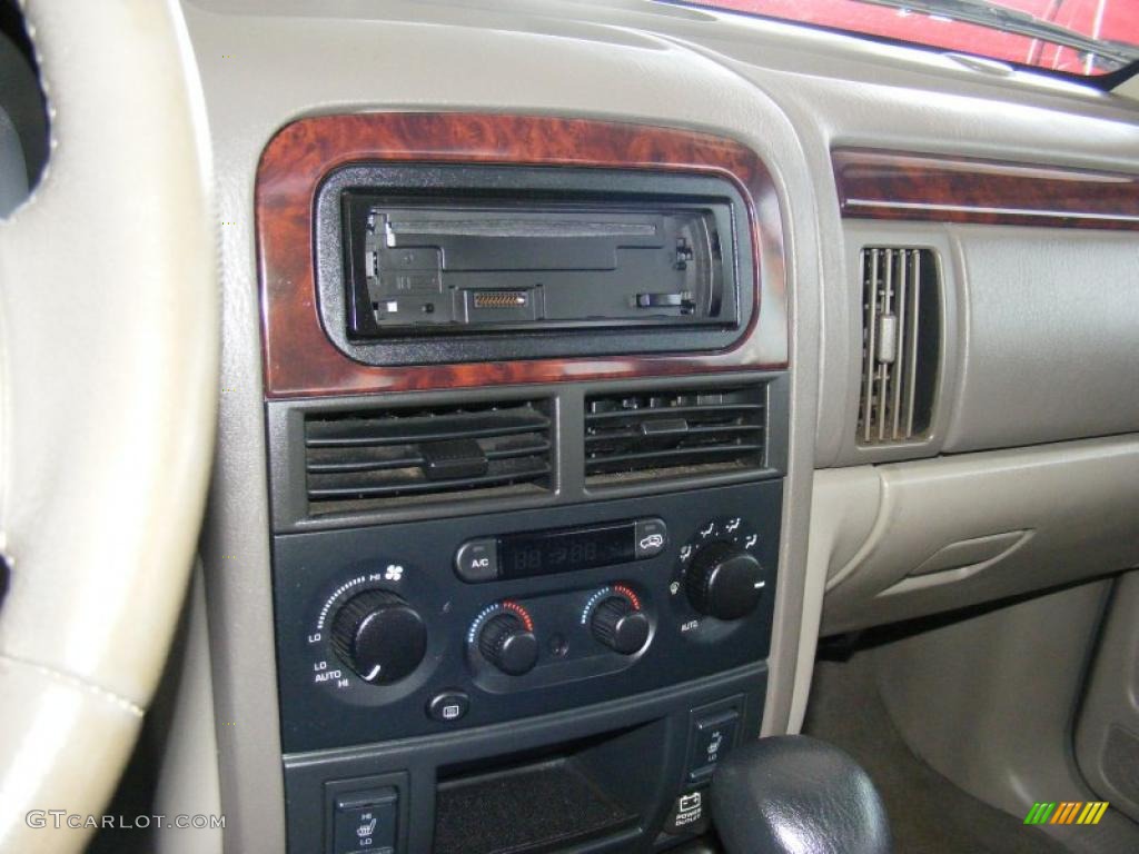 2004 Grand Cherokee Limited 4x4 - Graphite Metallic / Taupe photo #14