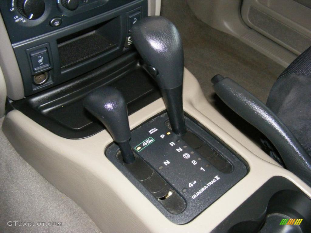 2004 Grand Cherokee Limited 4x4 - Graphite Metallic / Taupe photo #15