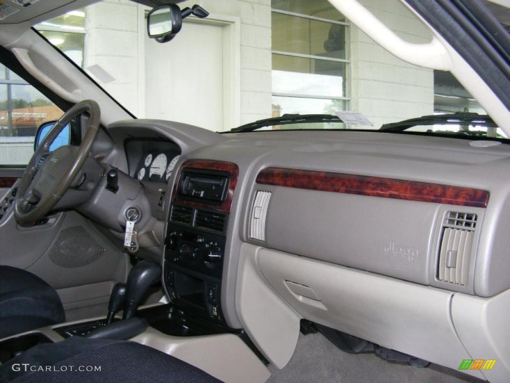 2004 Grand Cherokee Limited 4x4 - Graphite Metallic / Taupe photo #26