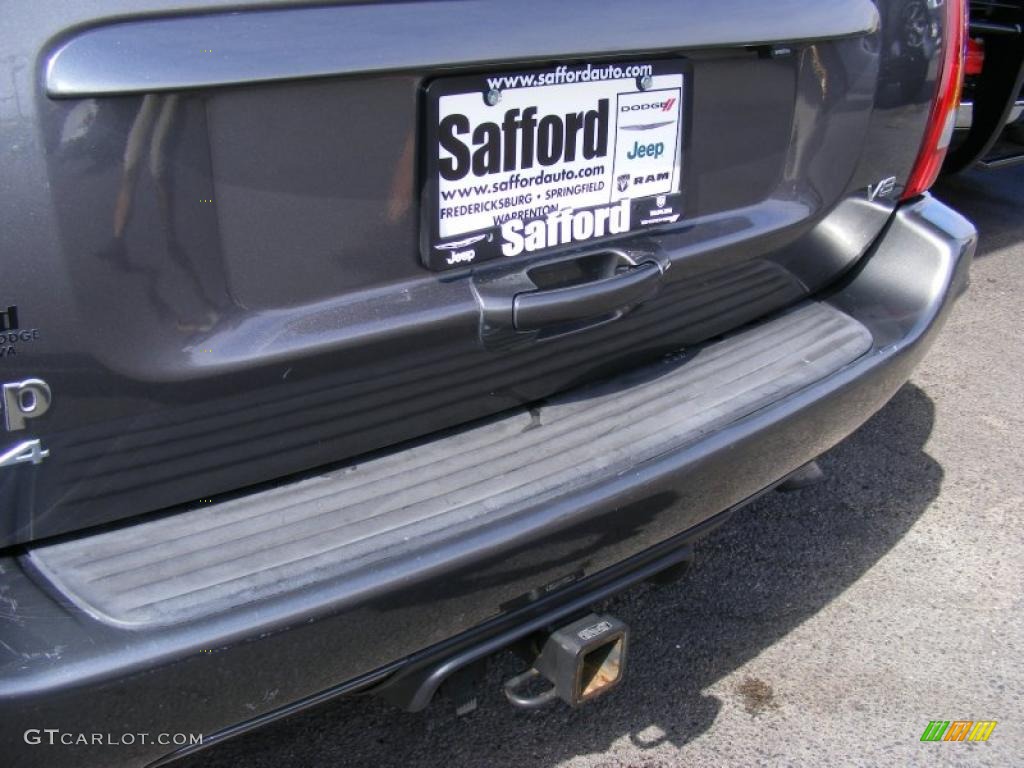 2004 Grand Cherokee Limited 4x4 - Graphite Metallic / Taupe photo #35