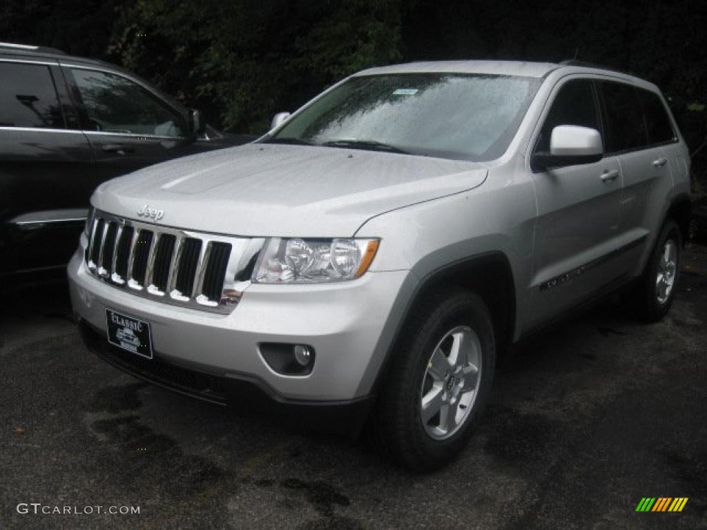 2011 Grand Cherokee Laredo 4x4 - Bright Silver Metallic / Black photo #1