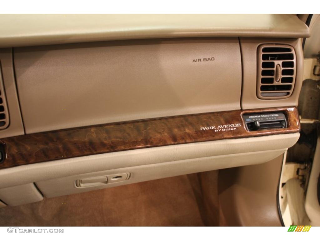 2005 Park Avenue  - White Diamond / Shale photo #20