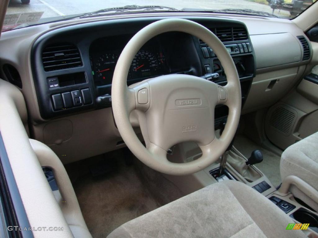 2002 Trooper LS 4x4 - Dragon Green Mica / Beige photo #12