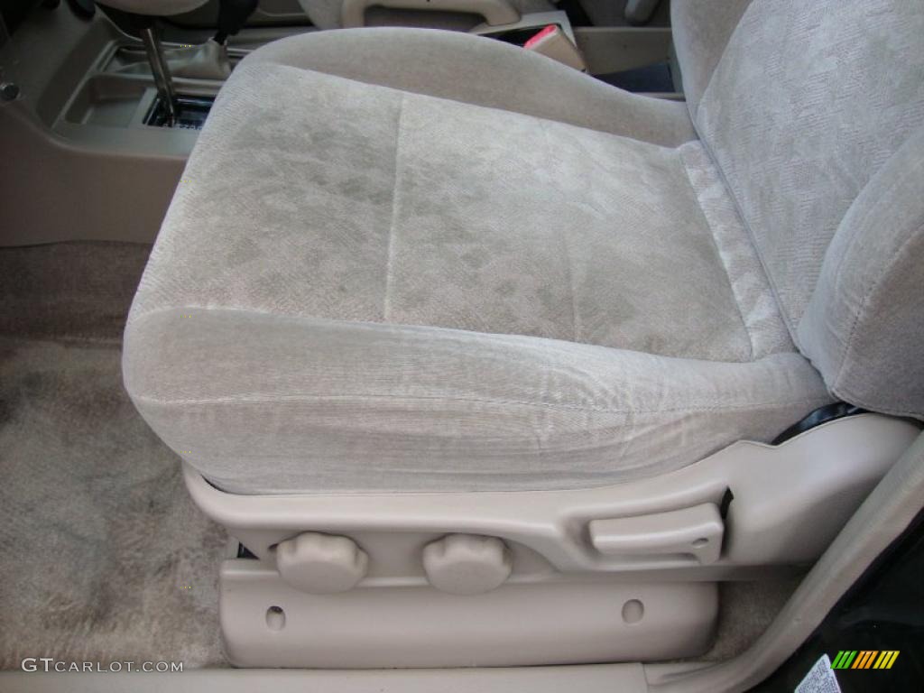 2002 Trooper LS 4x4 - Dragon Green Mica / Beige photo #16