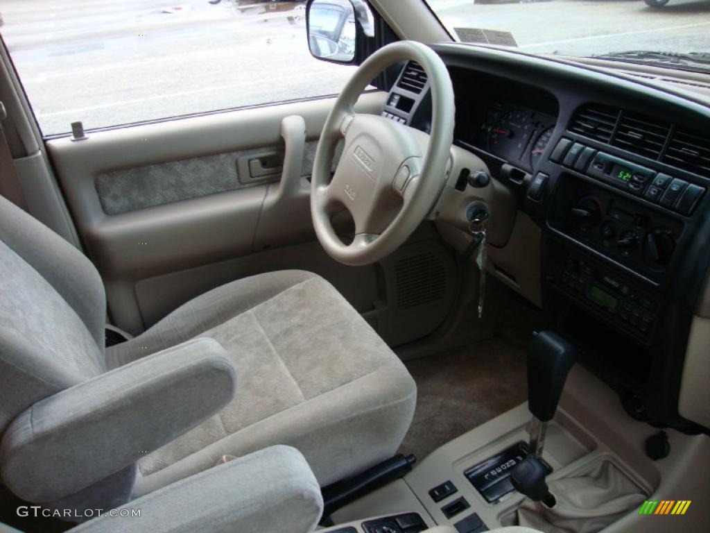 2002 Trooper LS 4x4 - Dragon Green Mica / Beige photo #19