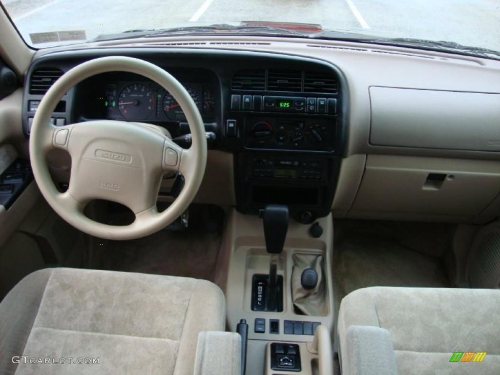2002 Trooper LS 4x4 - Dragon Green Mica / Beige photo #26