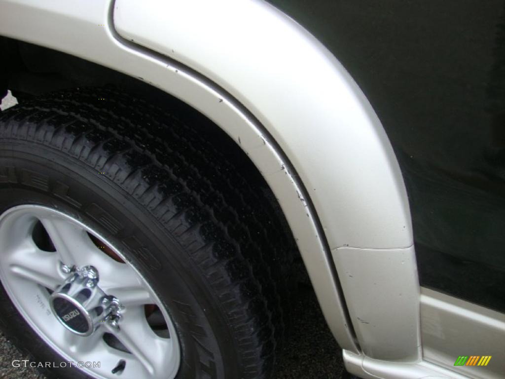 2002 Trooper LS 4x4 - Dragon Green Mica / Beige photo #32