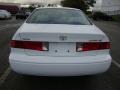 2001 Super White Toyota Camry LE  photo #9