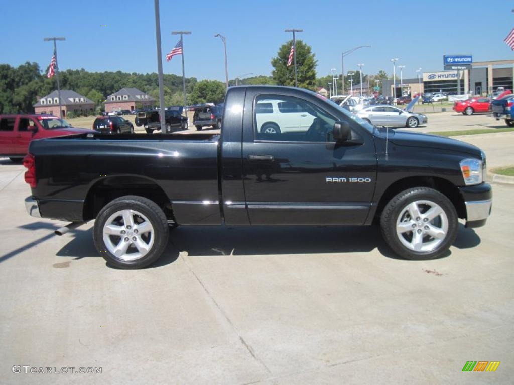 2007 Ram 1500 ST Regular Cab - Brilliant Black Crystal Pearl / Medium Slate Gray photo #4