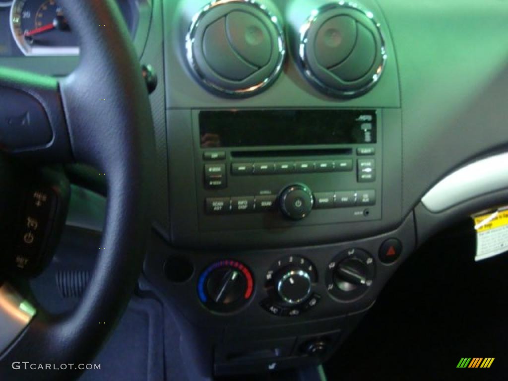 2010 Aveo LT Sedan - Sport Red / Charcoal photo #18