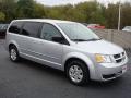 2009 Bright Silver Metallic Dodge Grand Caravan SE  photo #3