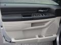 2009 Bright Silver Metallic Dodge Grand Caravan SE  photo #16