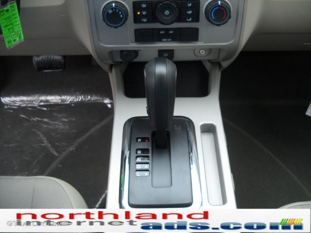 2011 Ford Escape XLT 4WD Transmission Photos