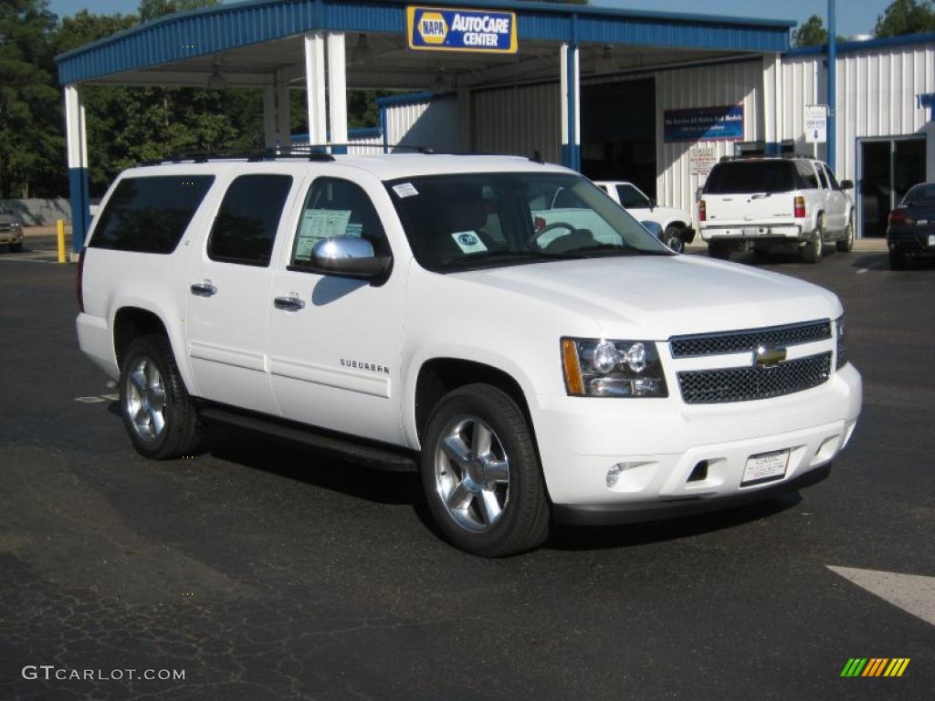 2011 Suburban LT - Summit White / Light Cashmere/Dark Cashmere photo #7