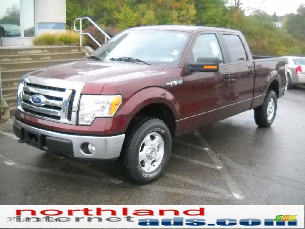 2010 F150 XLT SuperCrew 4x4 - Royal Red Metallic / Medium Stone photo #2