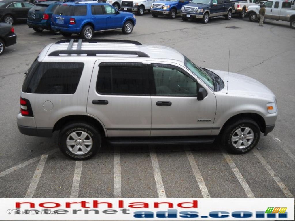 2006 Explorer XLS 4x4 - Silver Birch Metallic / Stone photo #5