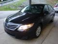 Black - Camry LE Photo No. 5