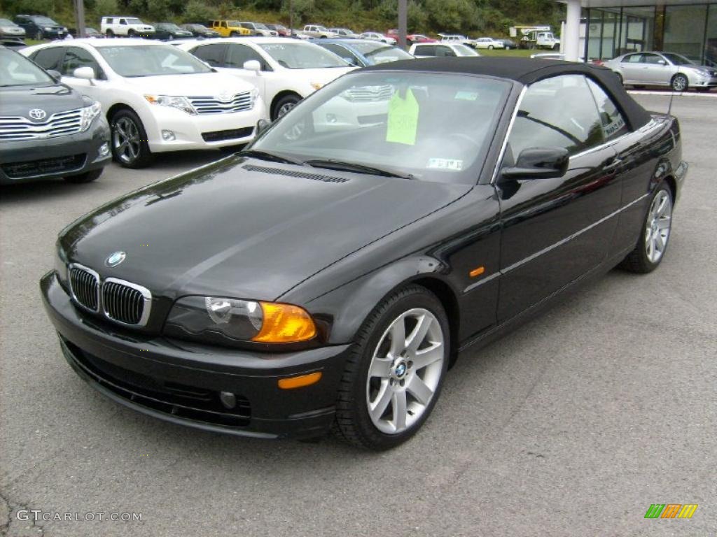 2001 3 Series 325i Convertible - Black Sapphire Metallic / Black photo #3