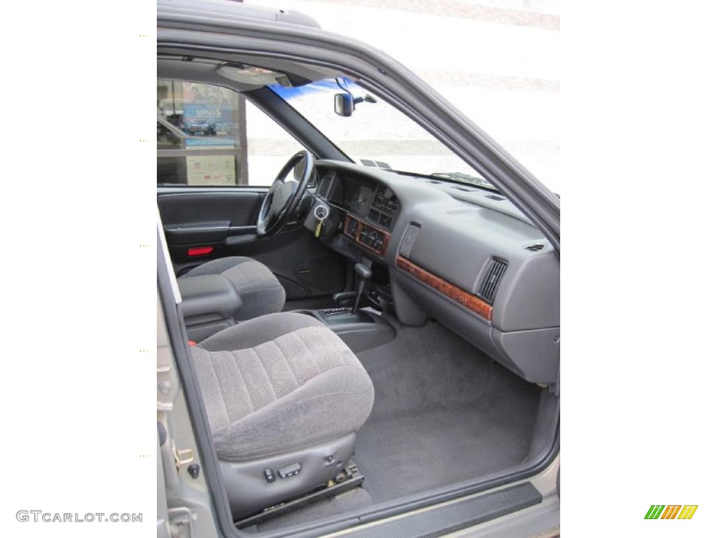 1997 Grand Cherokee Laredo 4x4 - Char Gold Satin Glow / Taupe photo #5