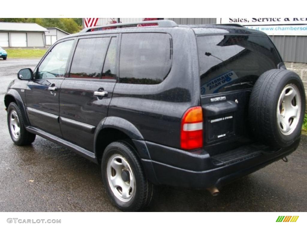 2002 XL7 4x4 - Black / Gray photo #9