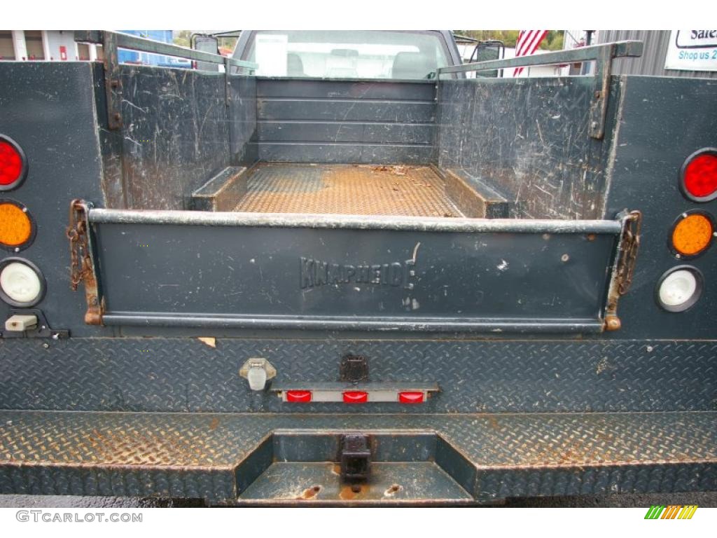 2004 Silverado 3500HD Regular Cab 4x4 Chassis - Dark Green Metallic / Dark Charcoal photo #8