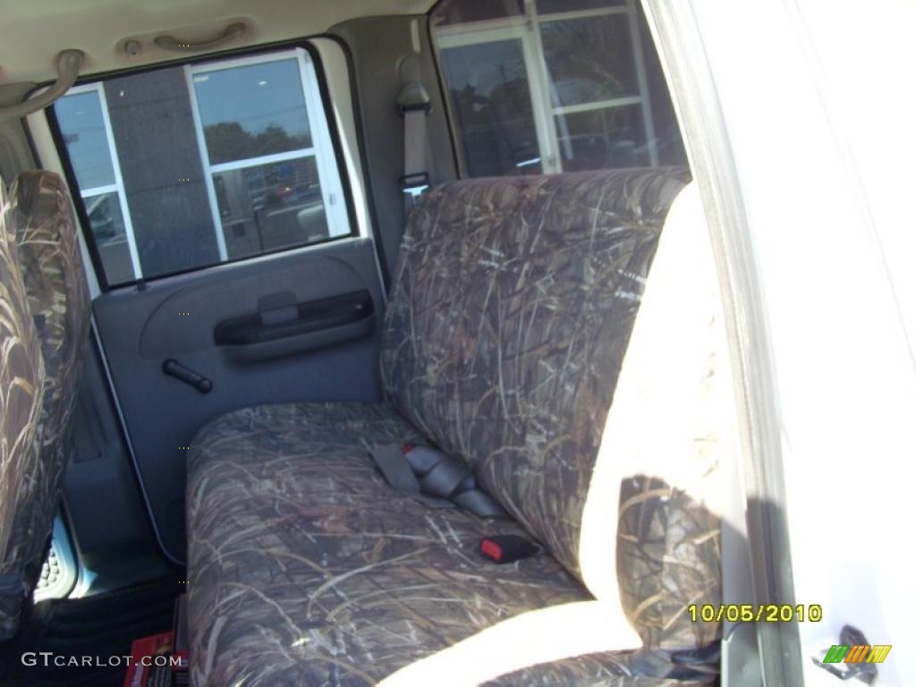 2005 F350 Super Duty XL Crew Cab Dually - Oxford White / Medium Flint photo #12