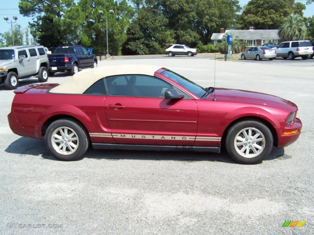 2007 Mustang V6 Deluxe Convertible - Redfire Metallic / Medium Parchment photo #4