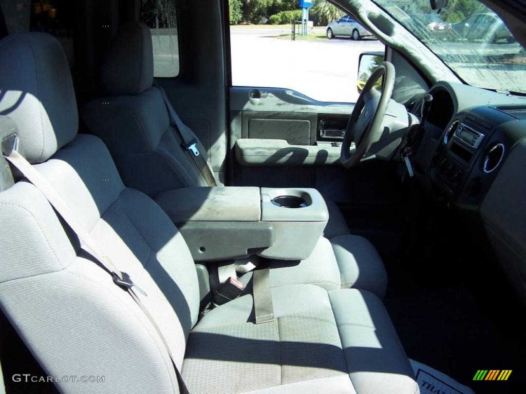 2004 F150 XLT Regular Cab 4x4 - Bright Red / Dark Flint photo #18