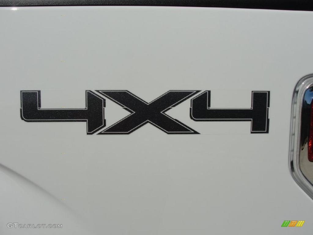 2010 F150 XLT SuperCrew 4x4 - Oxford White / Medium Stone photo #16