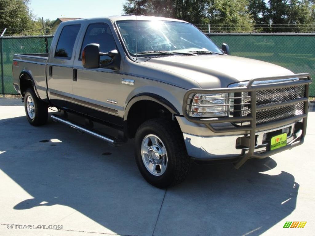 2005 F250 Super Duty FX4 Crew Cab 4x4 - Arizona Beige Metallic / Tan photo #1