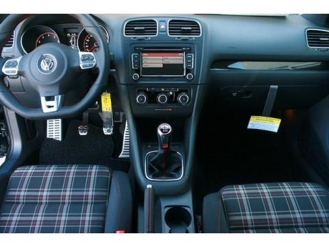 2011 Volkswagen GTI 2 Door Interlagos Plaid Cloth Interior