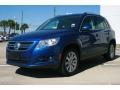 Sapphire Blue Metallic - Tiguan SE Photo No. 9