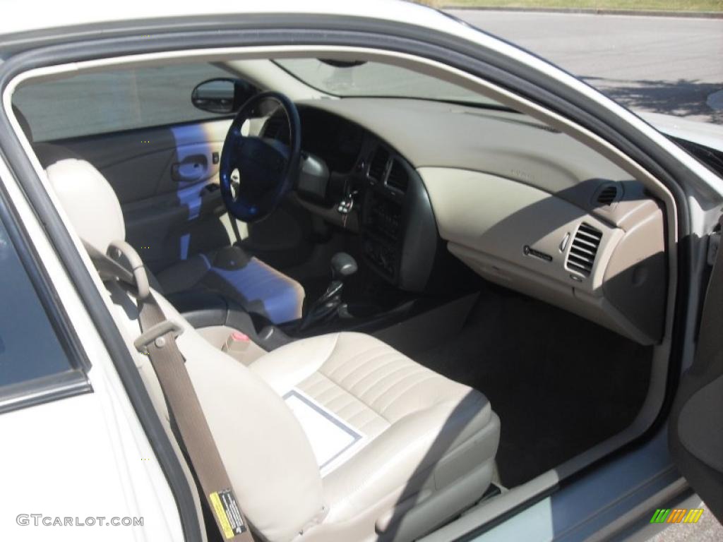 2003 Monte Carlo SS - White / Neutral Beige photo #7