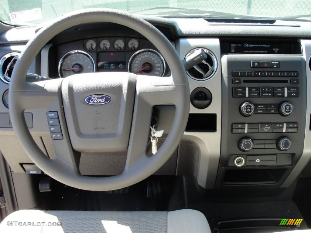 2010 F150 XLT SuperCrew - Sterling Grey Metallic / Medium Stone photo #22