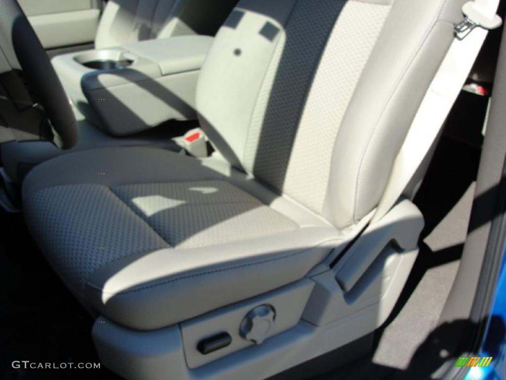 2010 F150 XLT SuperCrew - Blue Flame Metallic / Medium Stone photo #20