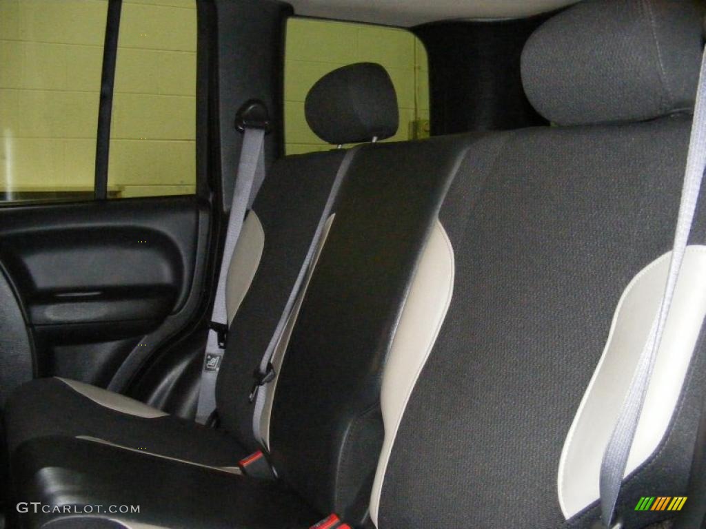 2003 Liberty Freedom Edition 4x4 - Black Clearcoat / Light Taupe/Dark Slate Gray photo #22