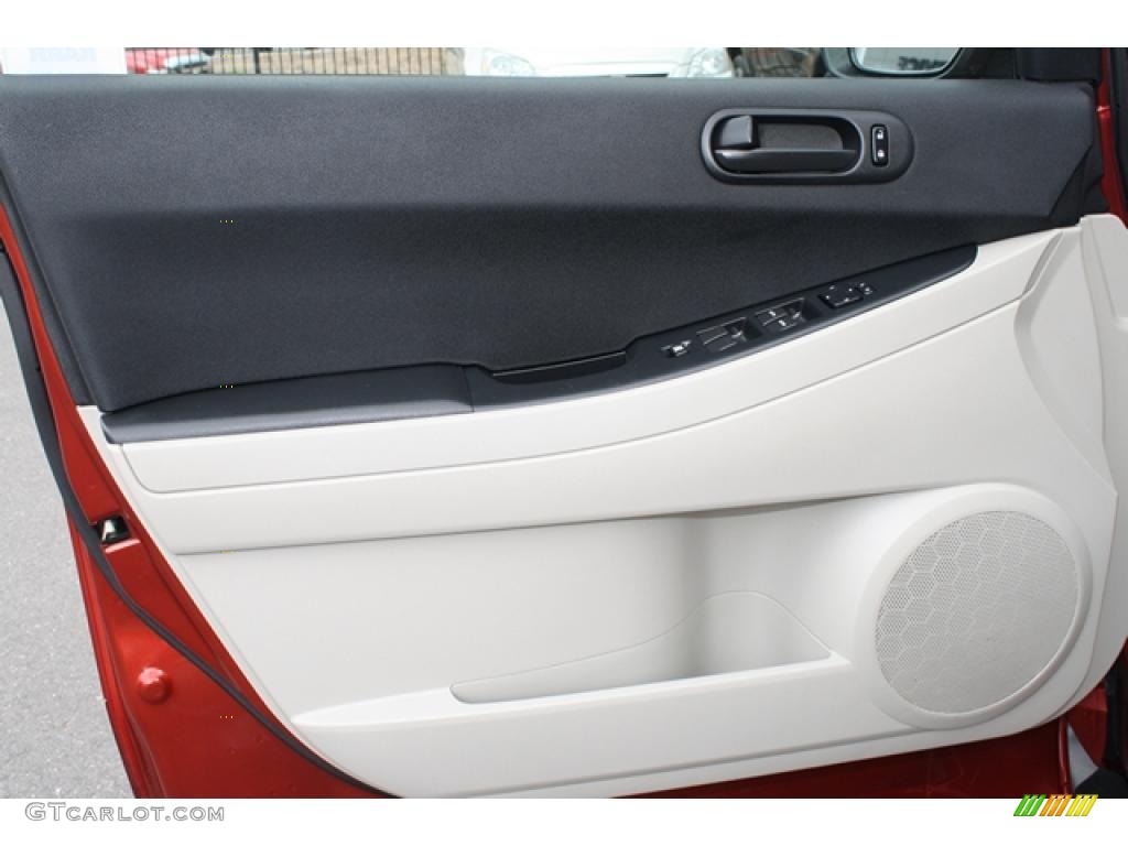 2009 Mazda CX-7 Touring Sand Door Panel Photo #37650427