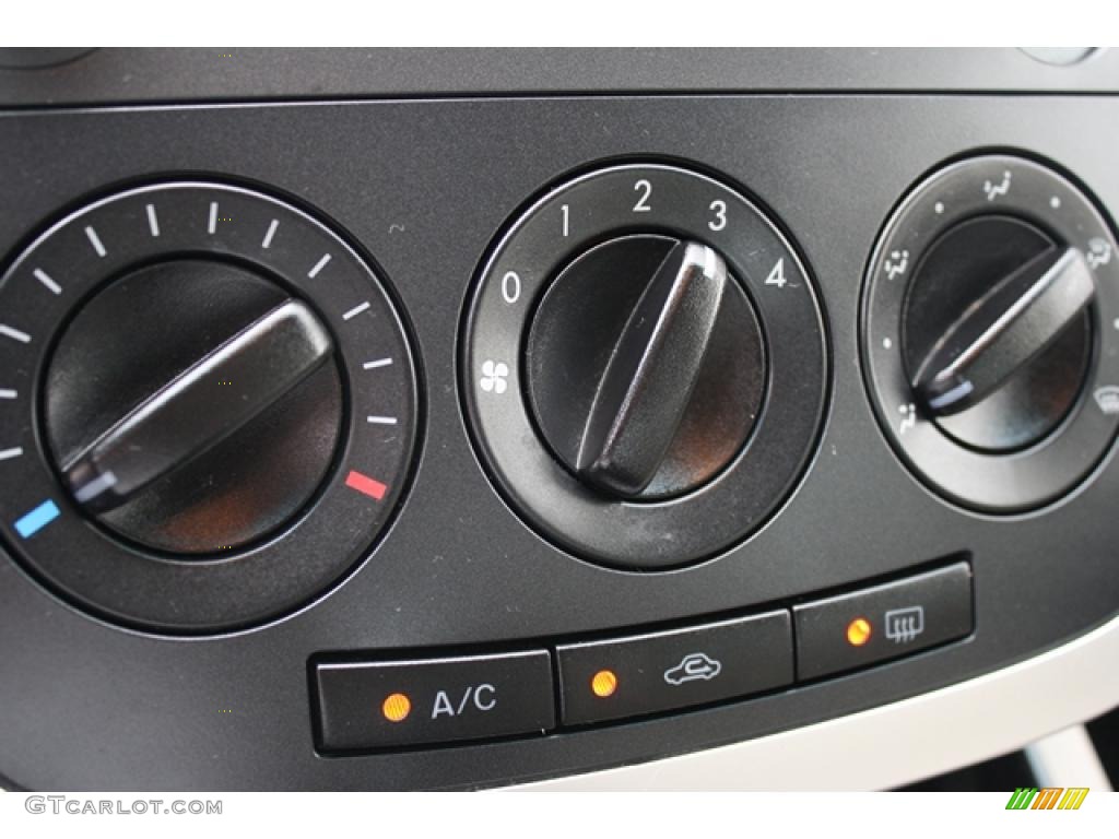 2009 Mazda CX-7 Touring Controls Photos